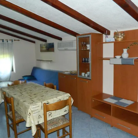 Kelly Daire Rovinj